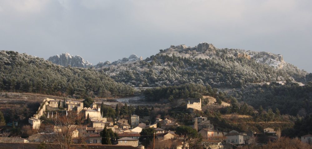 neige 2012 vigne hiver village gigondas